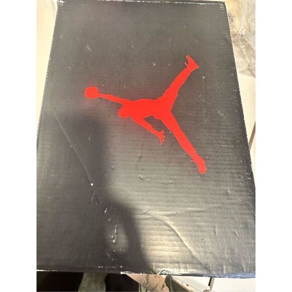 Jordan 5 Retro Raging Bull Red Suede, size 5 Youth - Picture 6 of 7